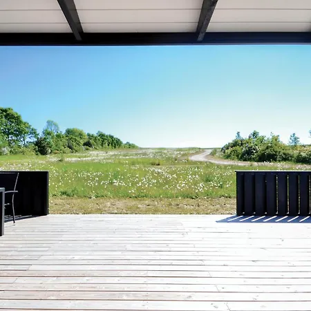 Prázdninový dům Three-bedroom In Grenå