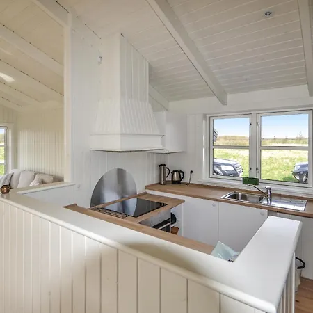 Prázdninový dům Three-bedroom In *