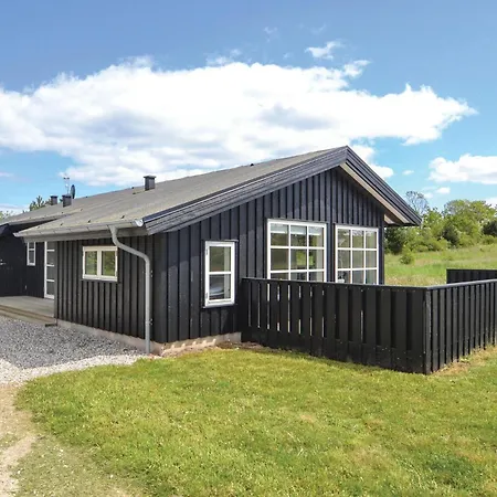 3 Bedroom Lovely Home In Grenaa