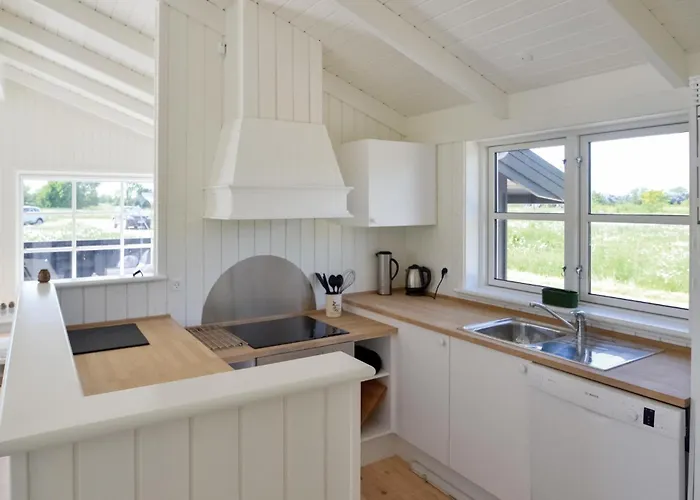 Three-bedroom In Casa vacanze *