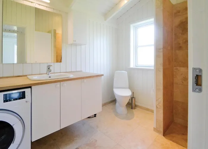 Three-bedroom In Casa vacanze